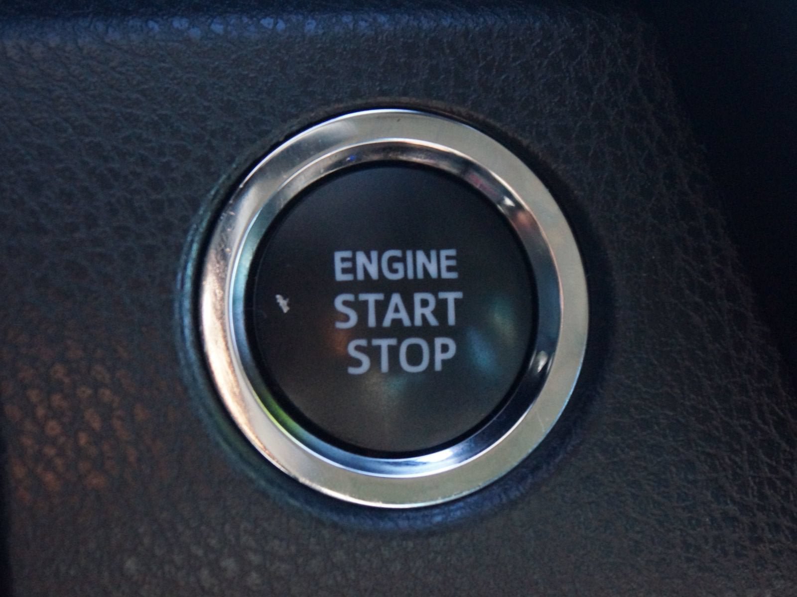 Used 2024 Toyota Camry SE w/ Cold Weather Package FWD image 9