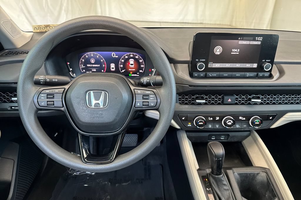 Used 2023 Honda Accord EX image 14