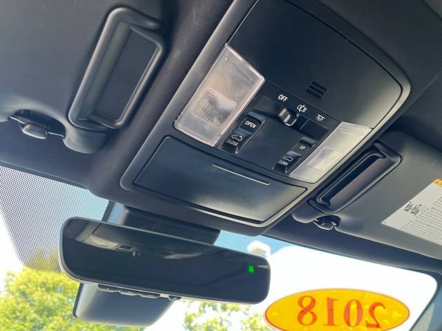 Used 2018 Toyota RAV4 SE w/ Power Extra Value Package AWD/4WD image 33