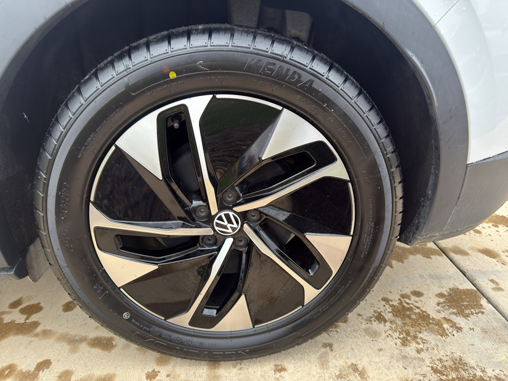 Used 2021 Volkswagen ID.4 Pro image 16