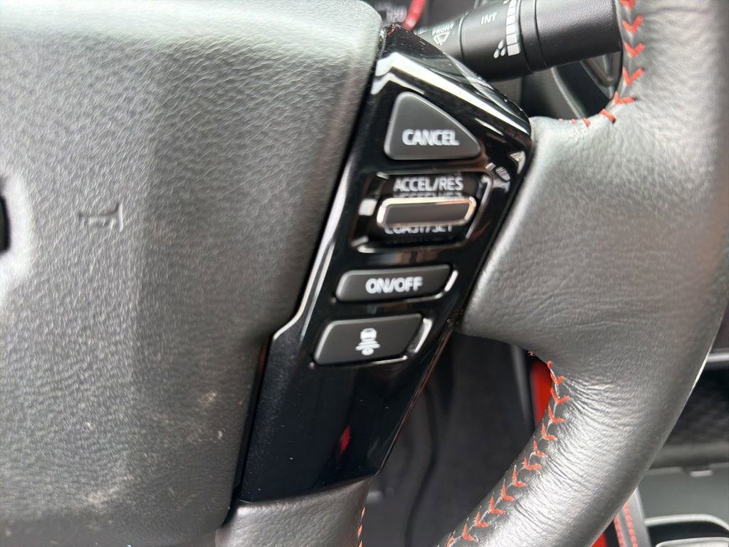 Used 2025 Nissan Frontier PRO-4X AWD/4WD image 24
