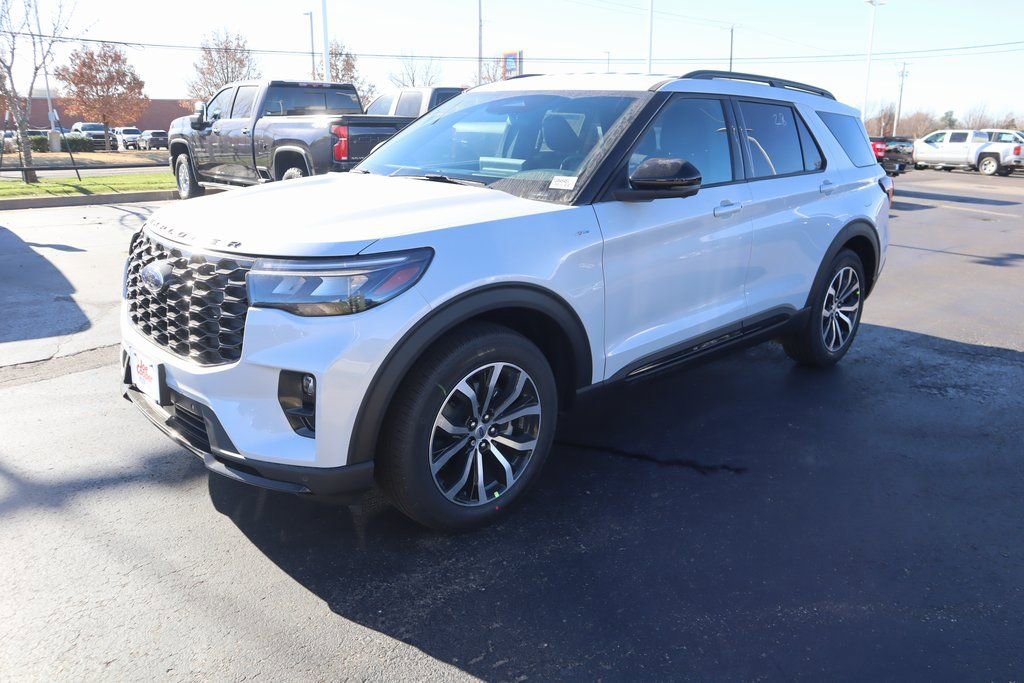 New 2026 Ford Explorer ST-Line image 11