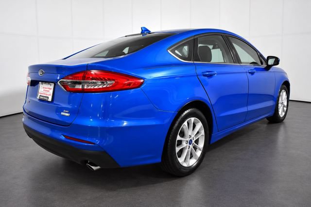 Used 2020 Ford Fusion SE FWD image 4