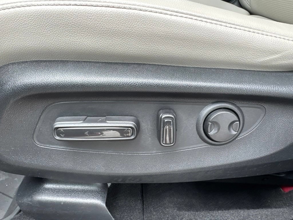 Used 2024 Honda CR-V EX-L image 10