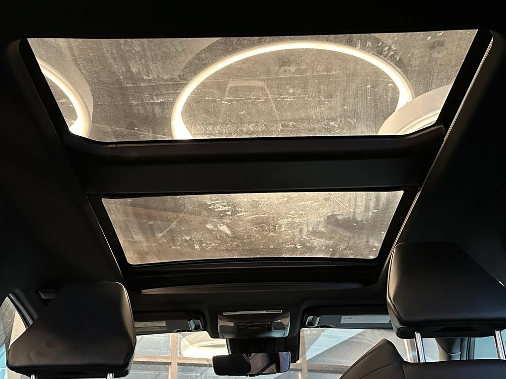 Used 2020 Toyota RAV4 XSE AWD/4WD image 21