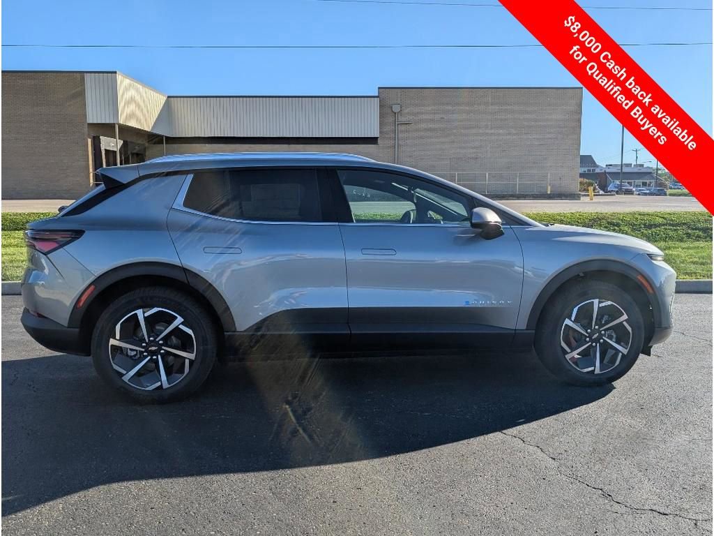 New 2026 Chevrolet Equinox EV LT image 8