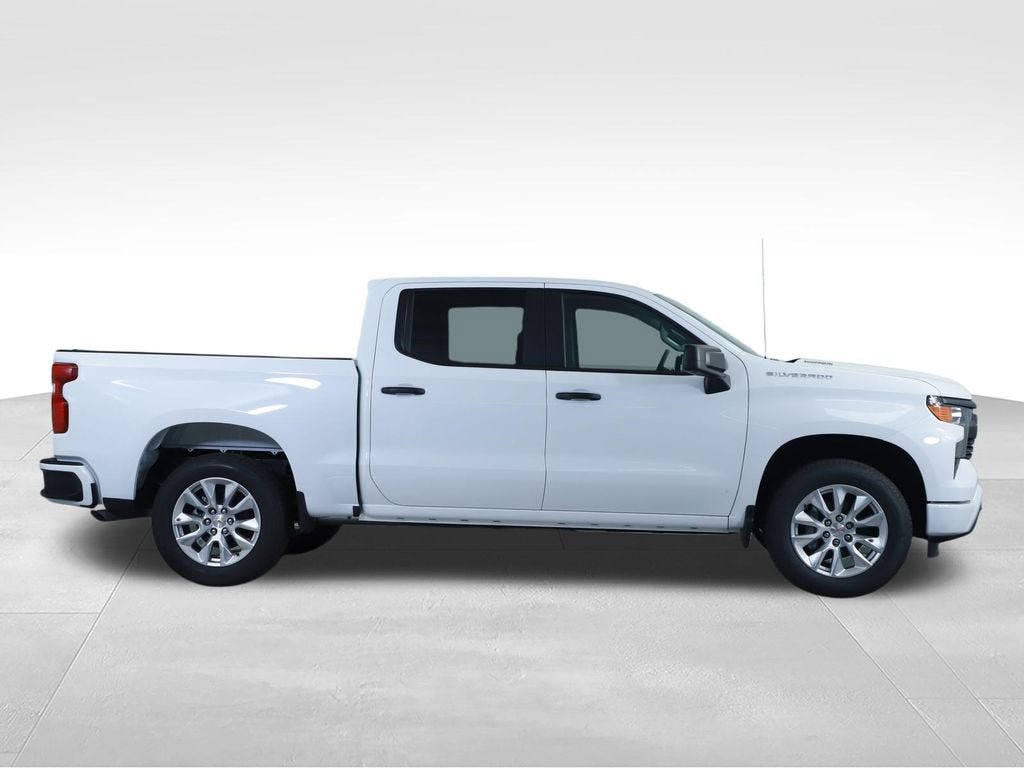New 2026 Chevrolet Silverado 1500 Custom RWD image 15