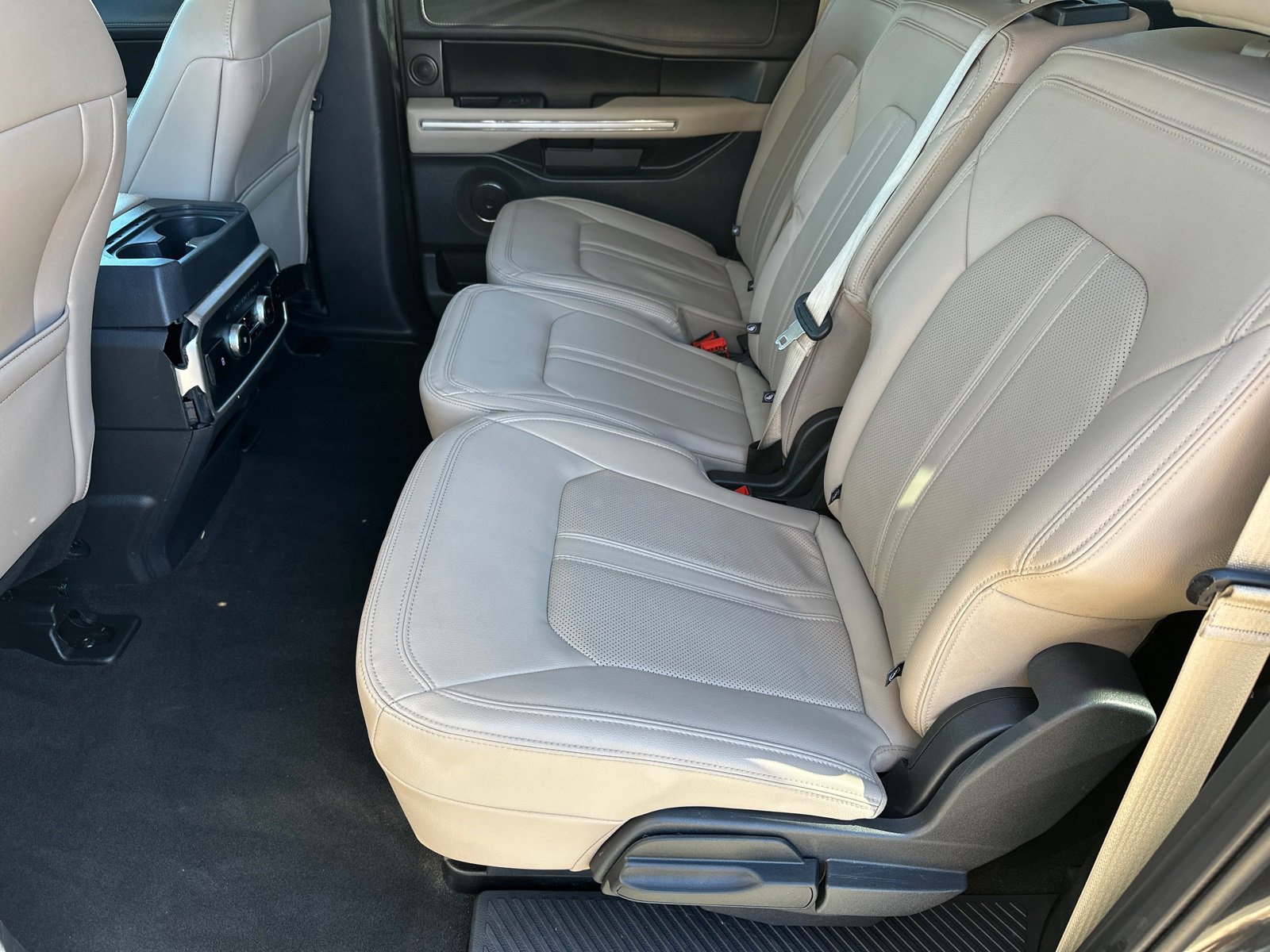 Used 2024 Ford Expedition Max Limited image 22