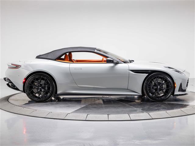 Used 2026 Aston Martin DB12 Convertible image 31