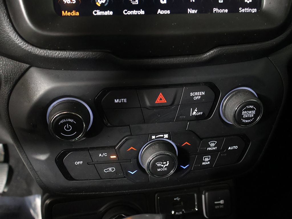 Used 2022 Jeep Renegade Limited AWD/4WD image 45