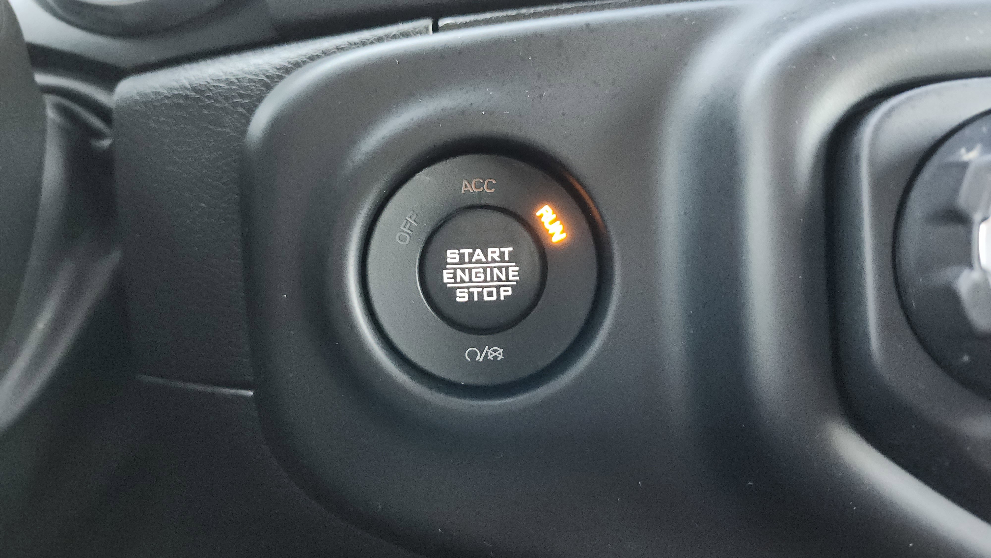 Used 2022 Jeep Wrangler Unlimited Sahara w/ Cold Weather Group image 9