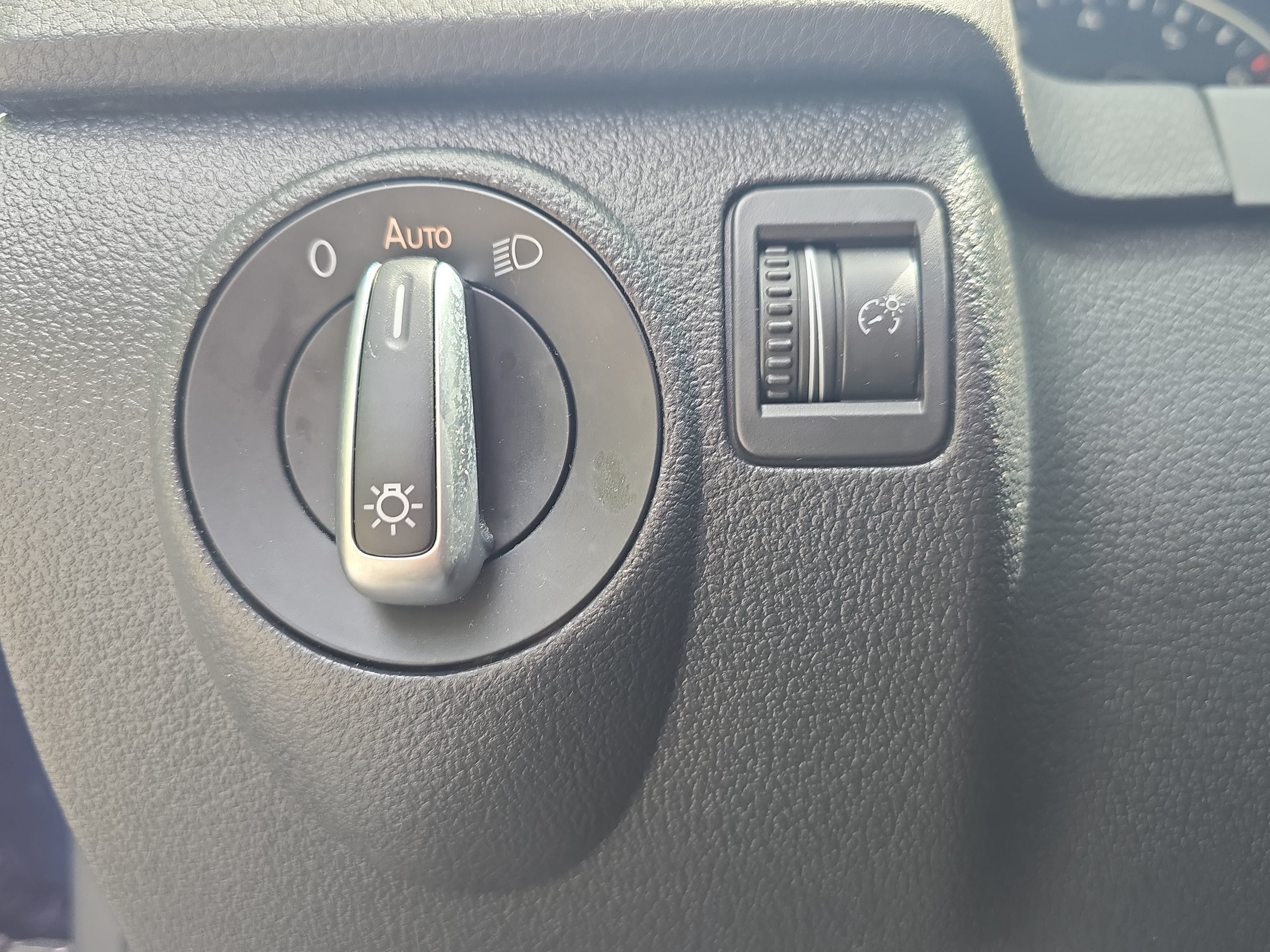 Used 2016 Volkswagen Tiguan S AWD/4WD image 23