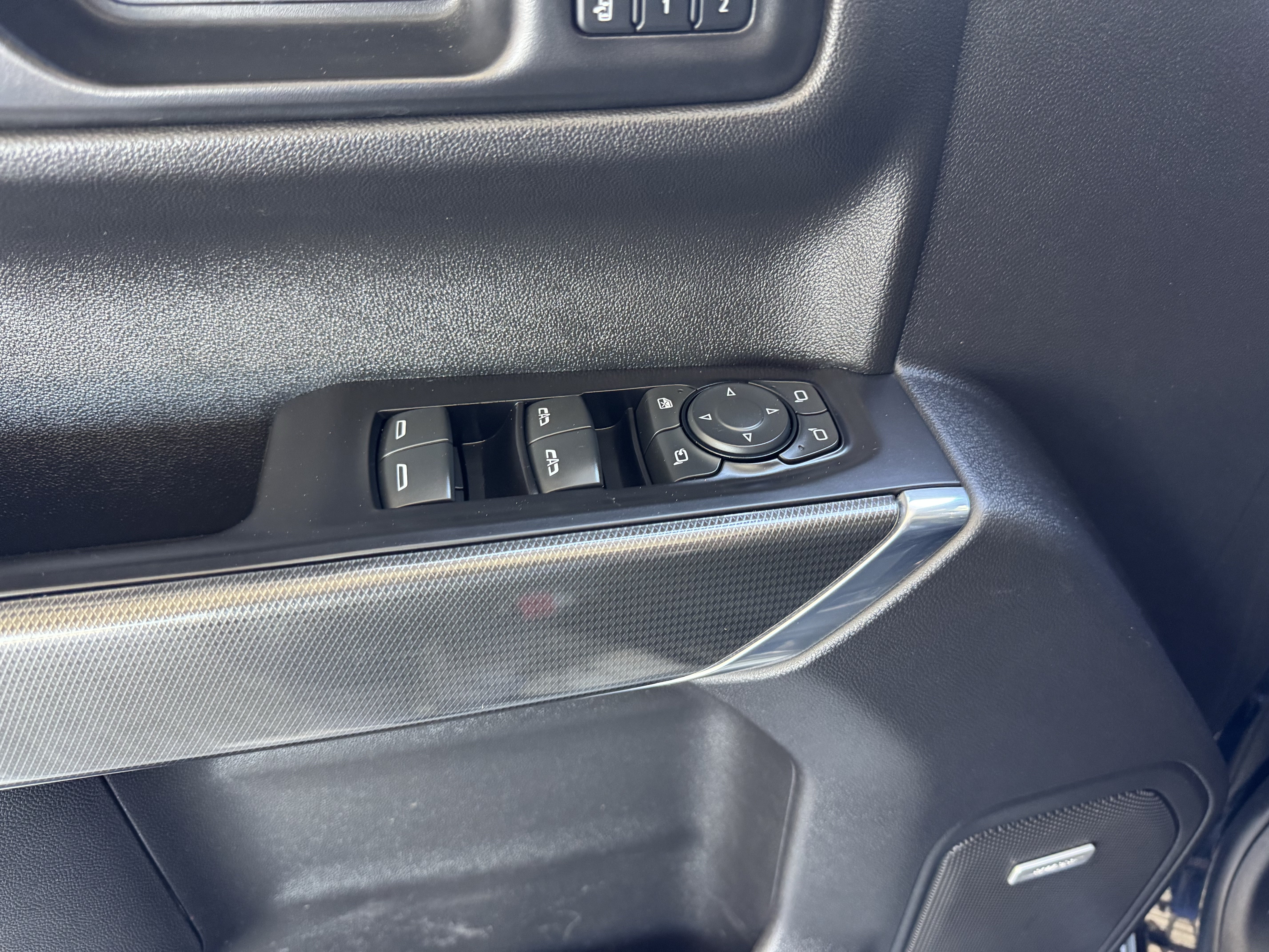 Used 2021 GMC Sierra 1500 AT4 w/ AT4 Value Package AWD/4WD image 11