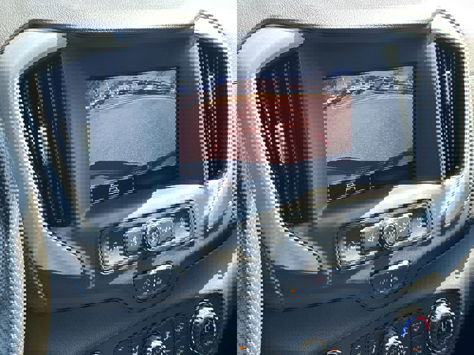 Certified 2024 GMC Terrain SLE w/ Driver Convenience Package image 25