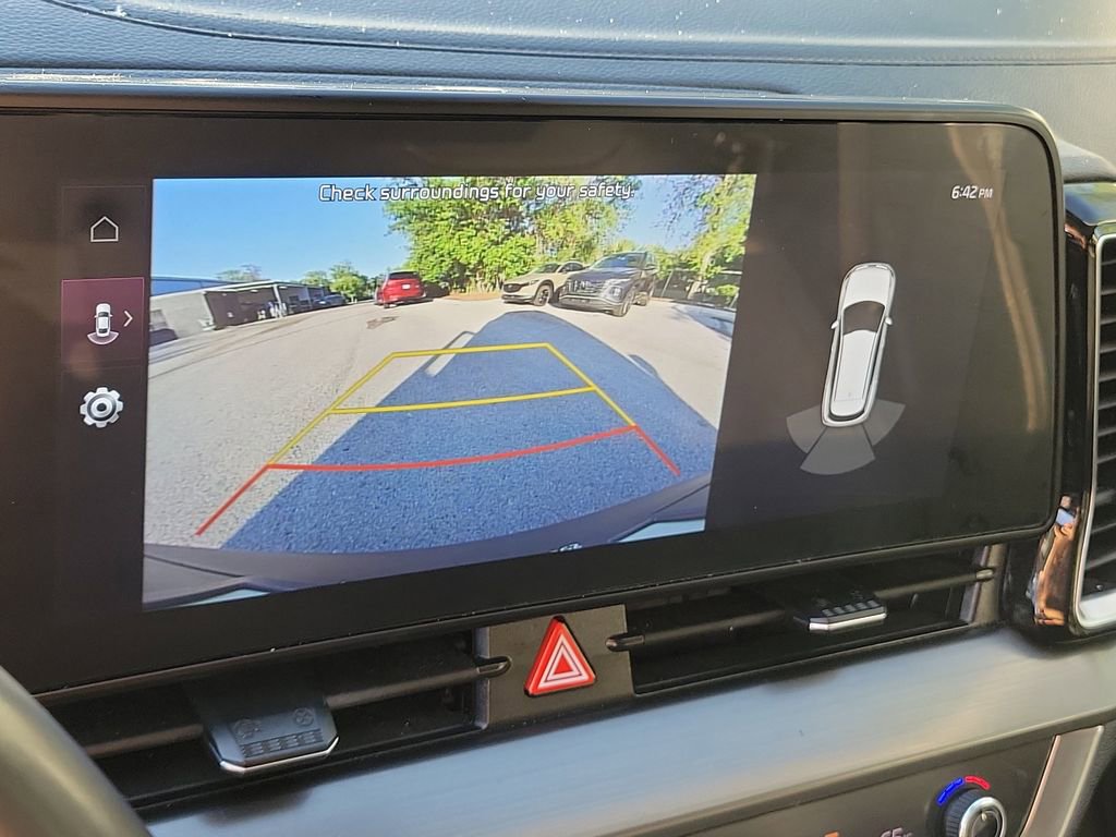 Used 2024 Kia Sportage EX image 27