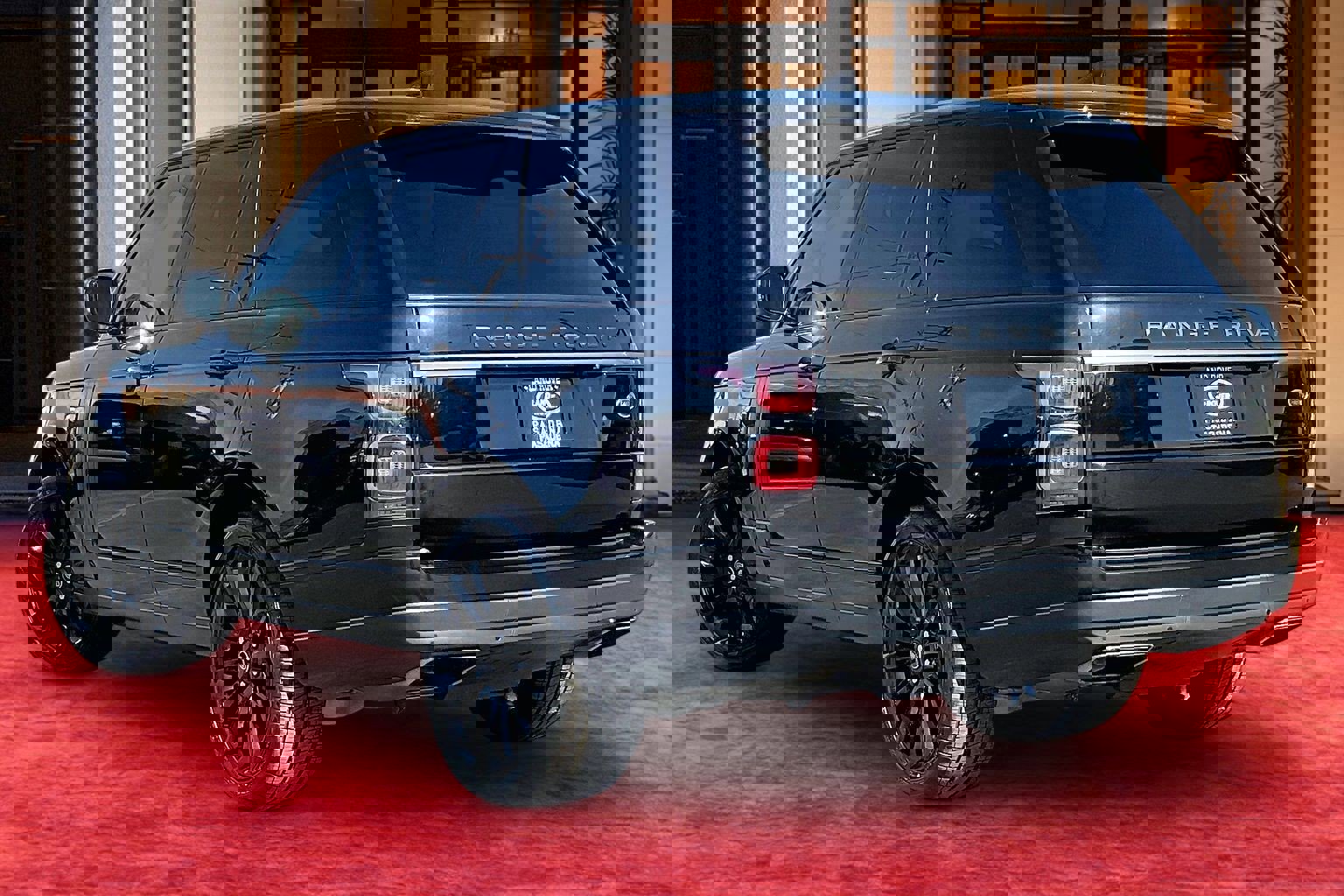 Used 2018 Land Rover Range Rover V6 Supercharged SWB image 11