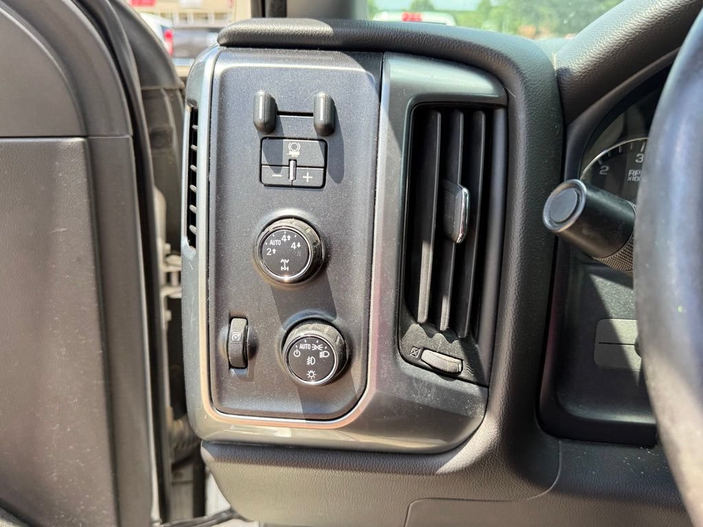 Used 2014 Chevrolet Silverado 1500 LT w/ All Star Edition AWD/4WD image 19