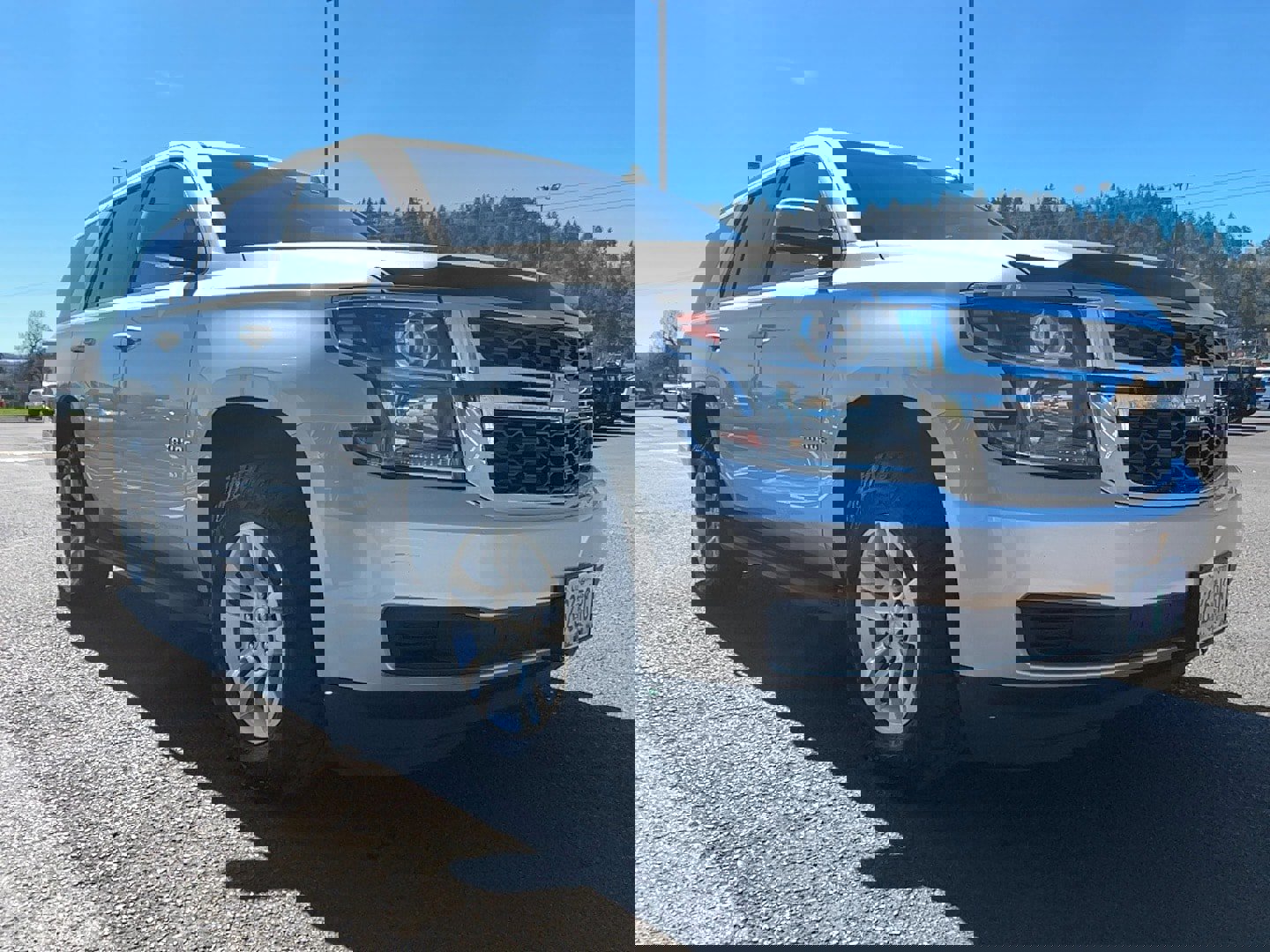 Used 2017 Chevrolet Tahoe LT image 3