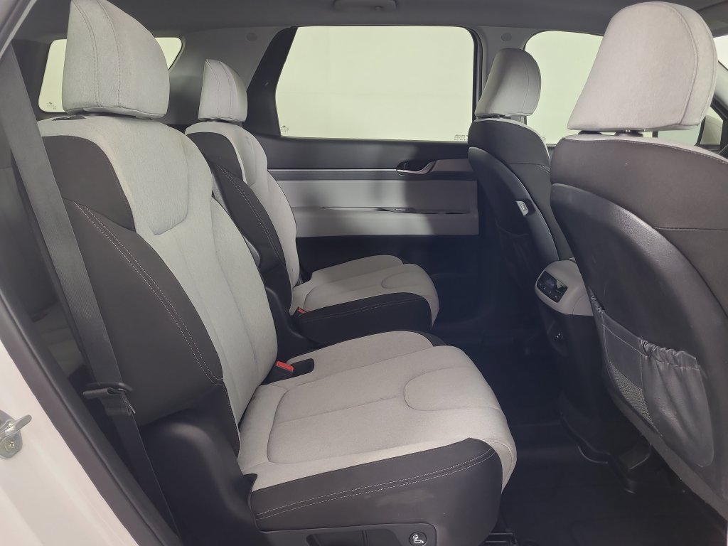 Used 2020 Hyundai Palisade SEL w/ Winter Weather Package AWD/4WD image 24