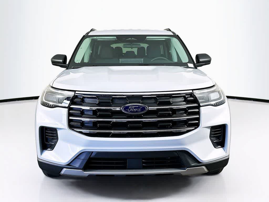 New 2026 Ford Explorer Active RWD image 6