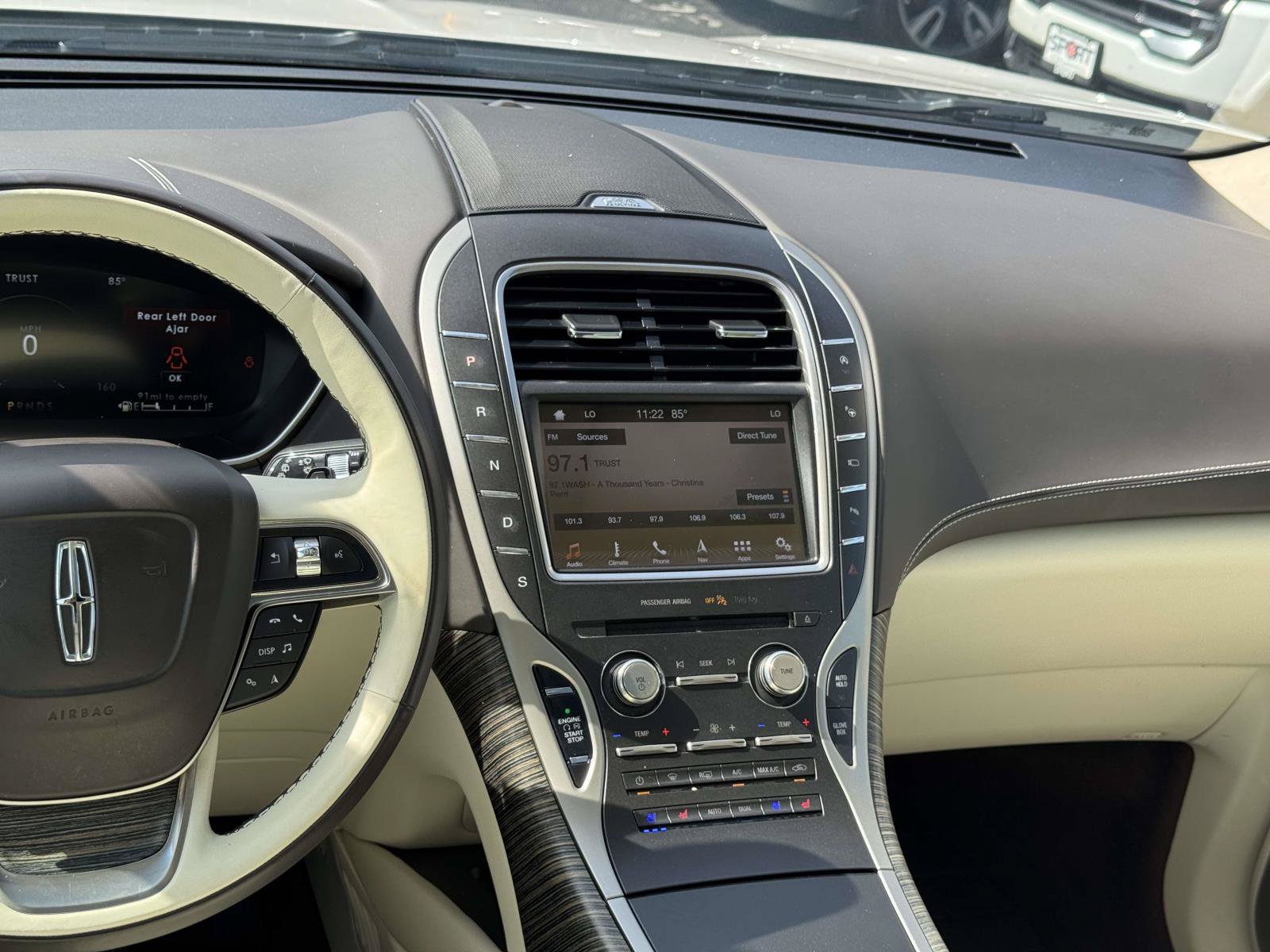 Used 2019 Lincoln Nautilus Black Label AWD/4WD image 3