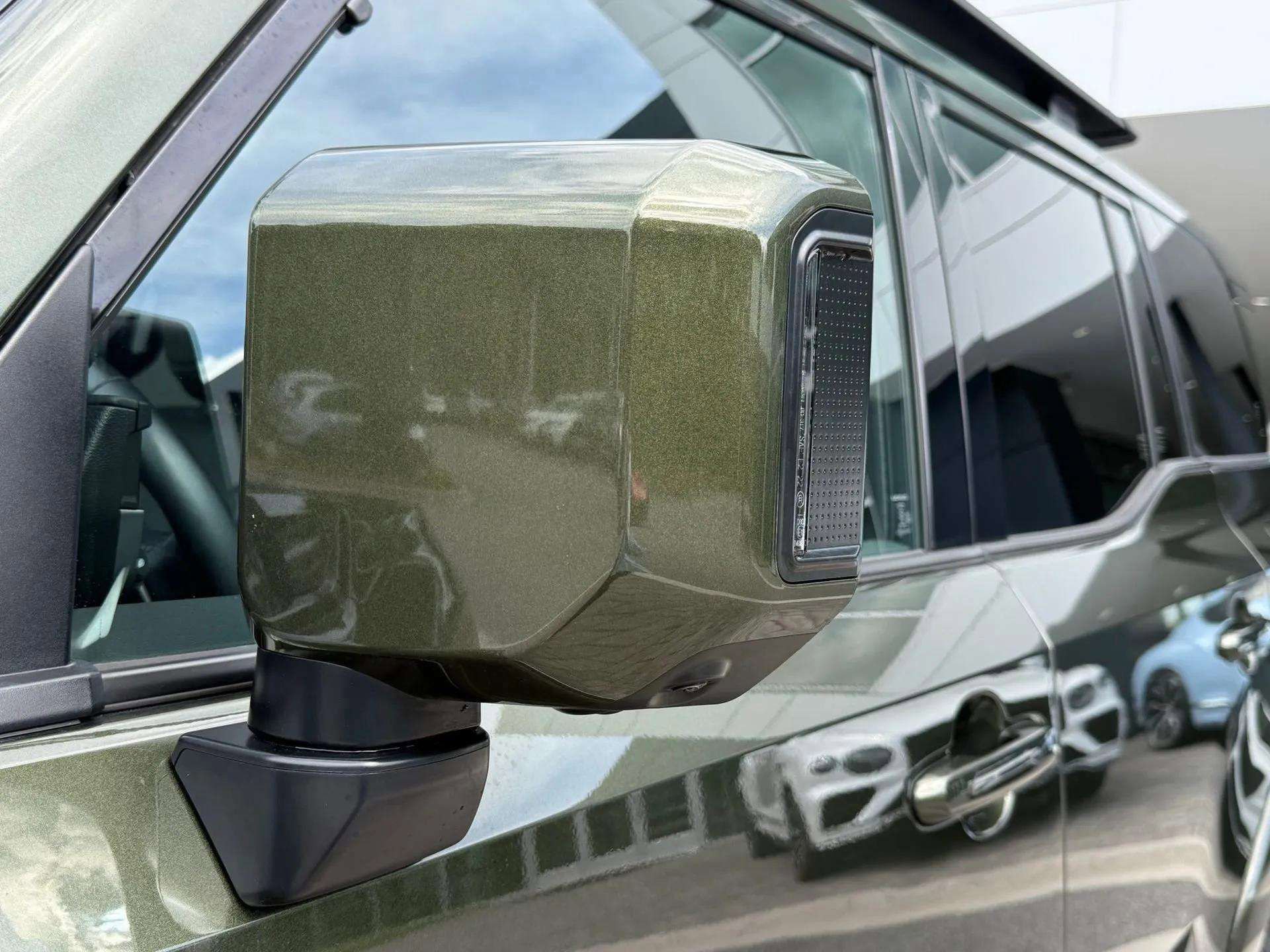 Used 2024 Lexus GX 550 w/ Accessory Package (2T) image 19