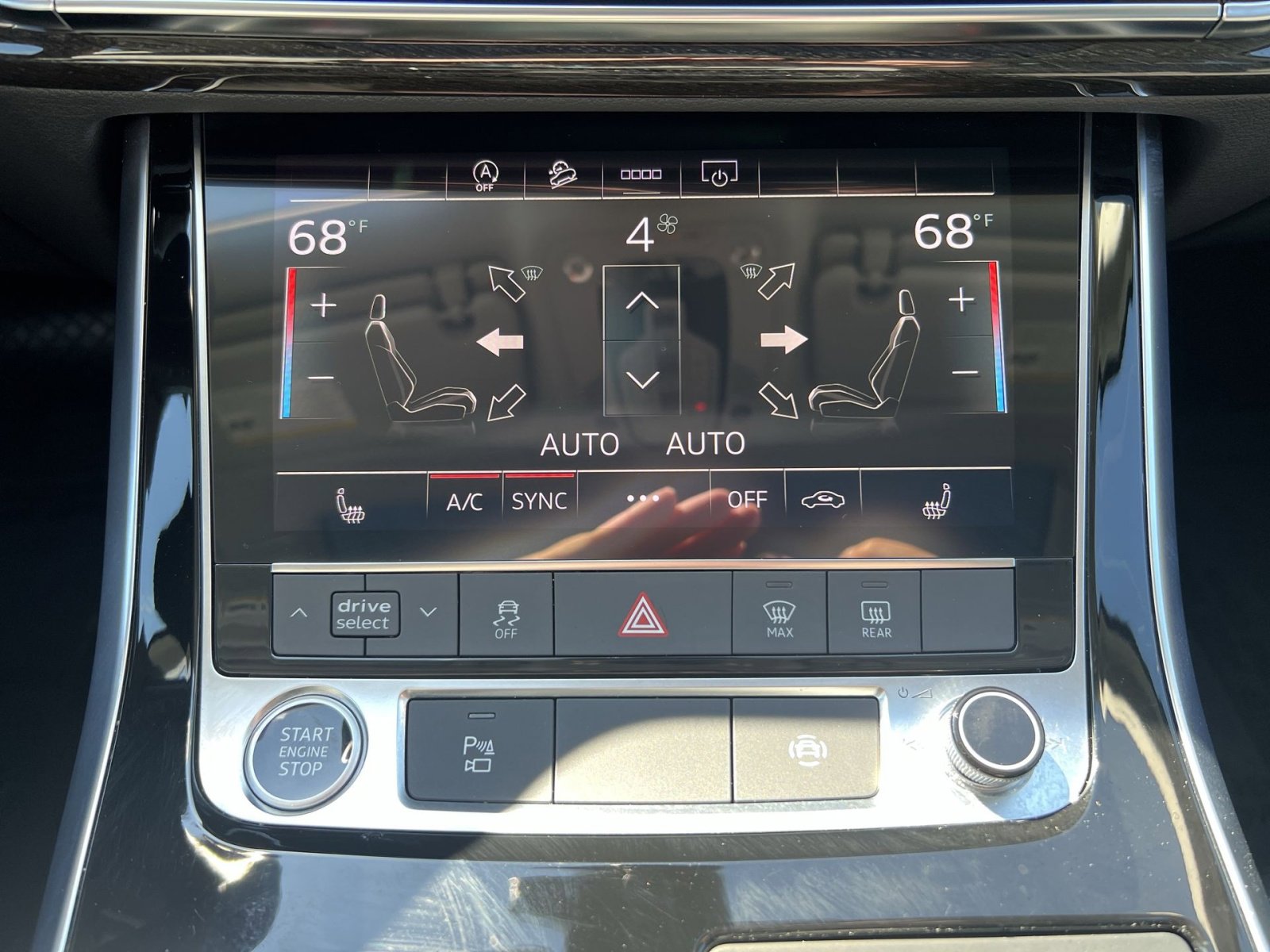 Used 2025 Audi Q7 2.0T Premium w/ Convenience Package AWD/4WD image 21