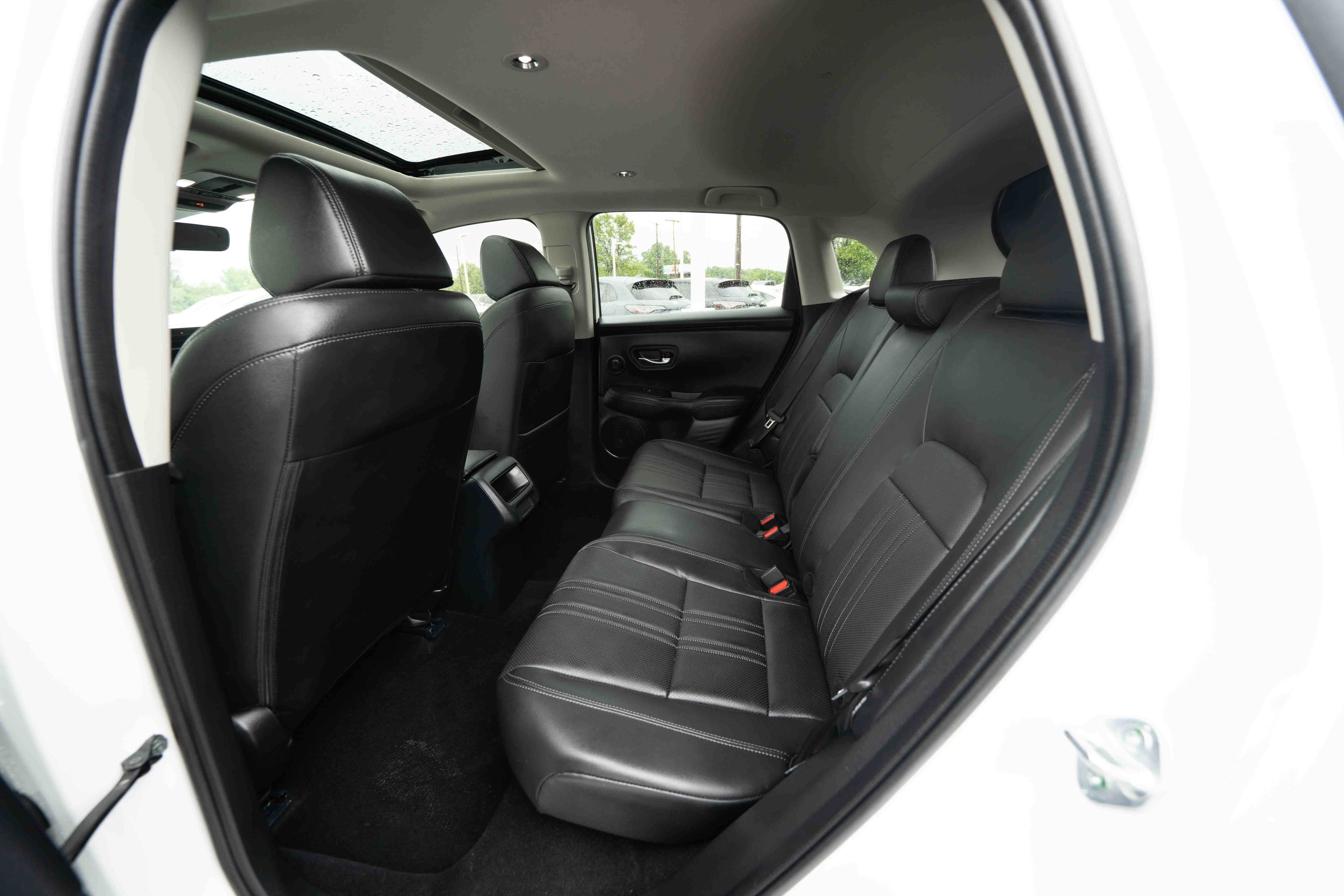 Used 2024 Honda HR-V EX-L image 23