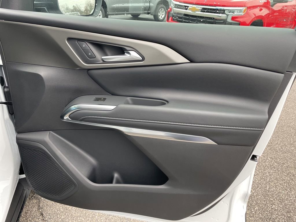 New 2026 Chevrolet Traverse LT w/ Driver Confidence Package image 30