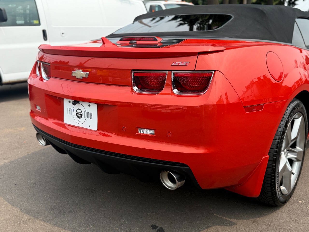 Used 2011 Chevrolet Camaro SS w/ RS Package RWD image 13