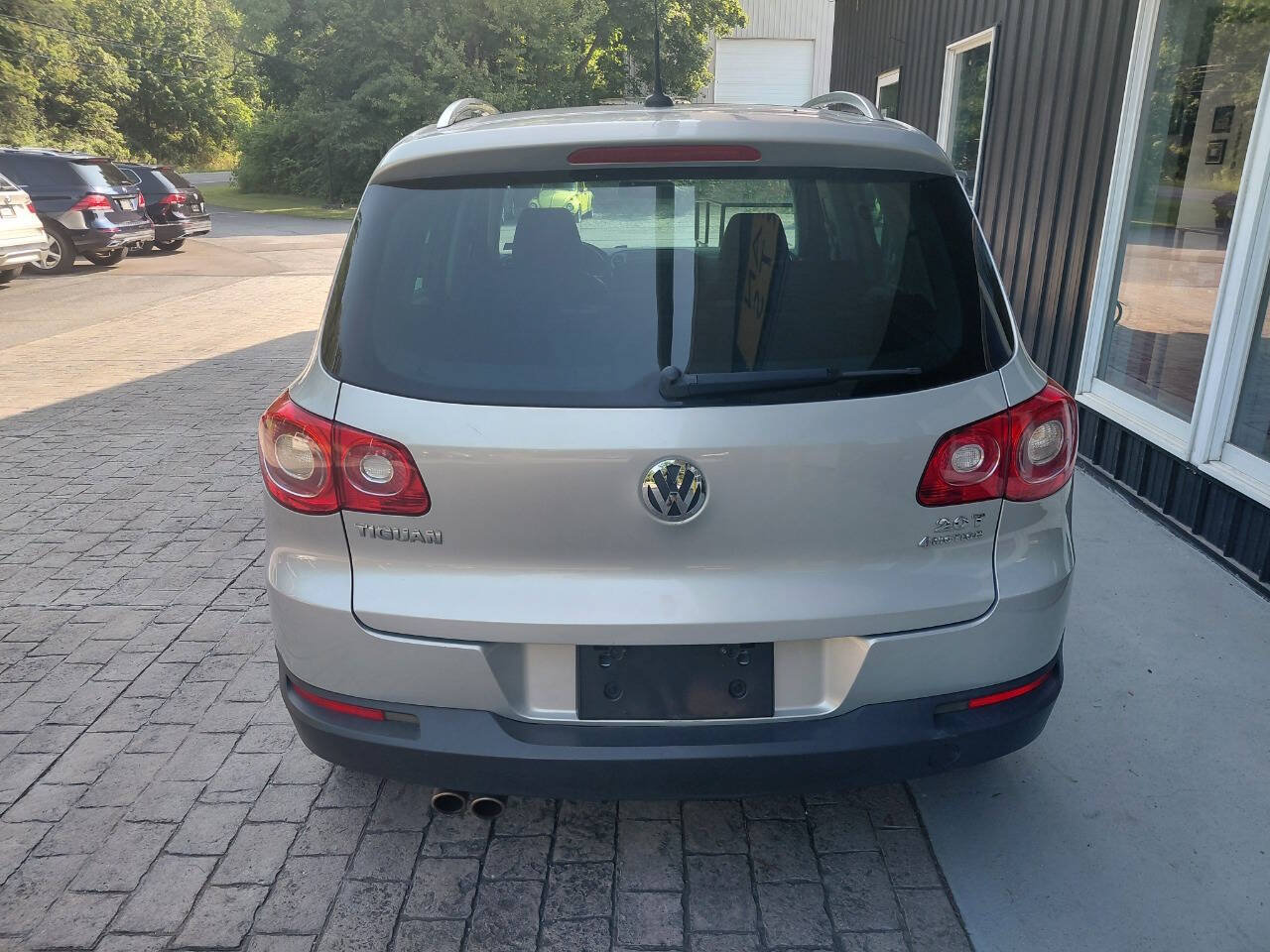 Used 2009 Volkswagen Tiguan SE AWD/4WD image 6