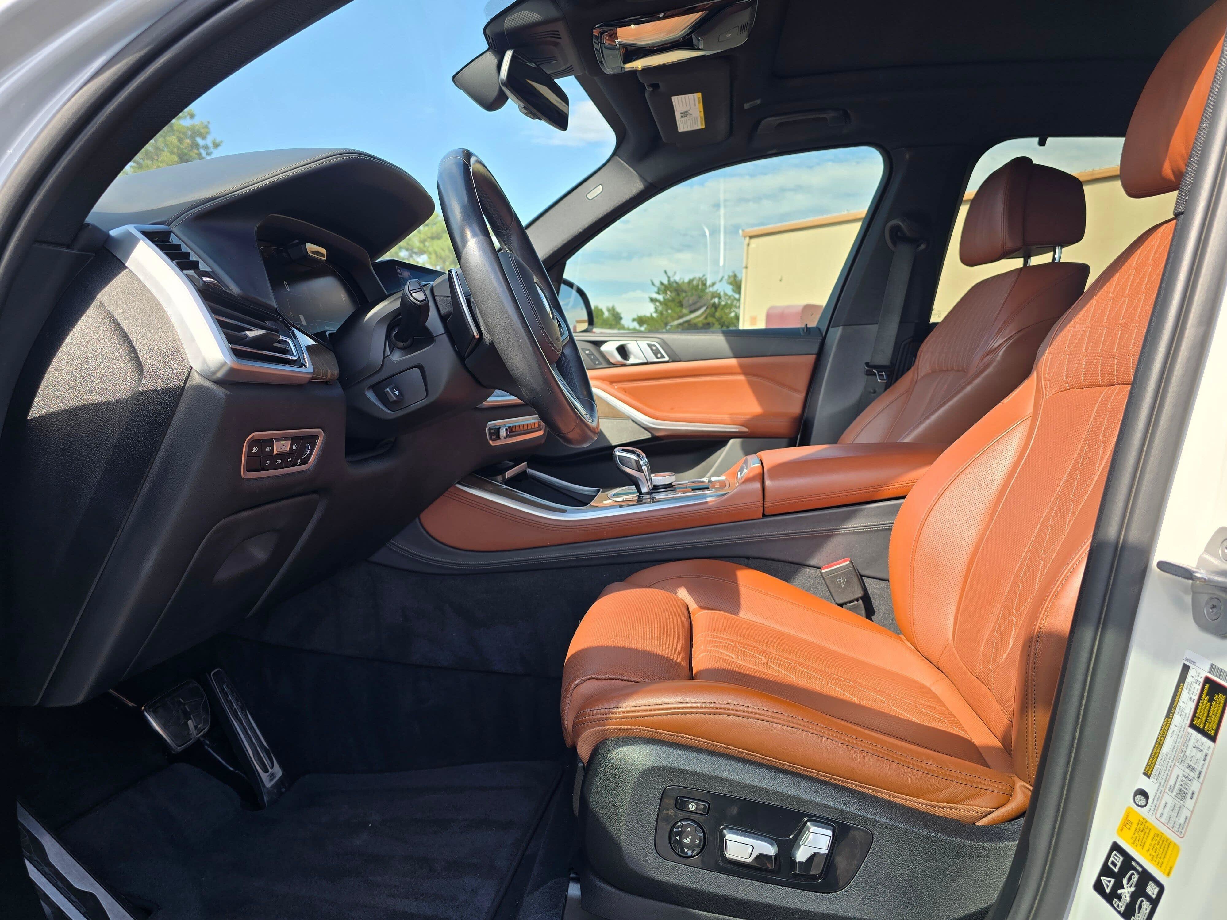 Used 2019 BMW X5 xDrive40i w/ M Sport Package AWD/4WD image 10