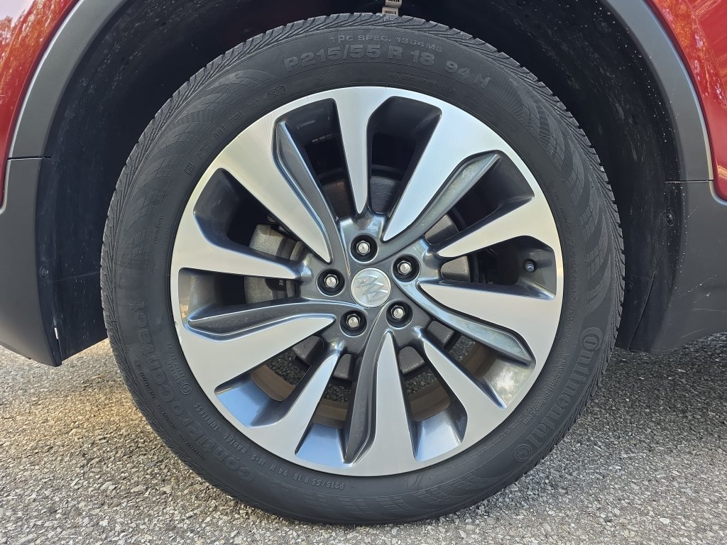 Used 2022 Buick Encore Preferred w/ Safety Package II AWD/4WD image 33