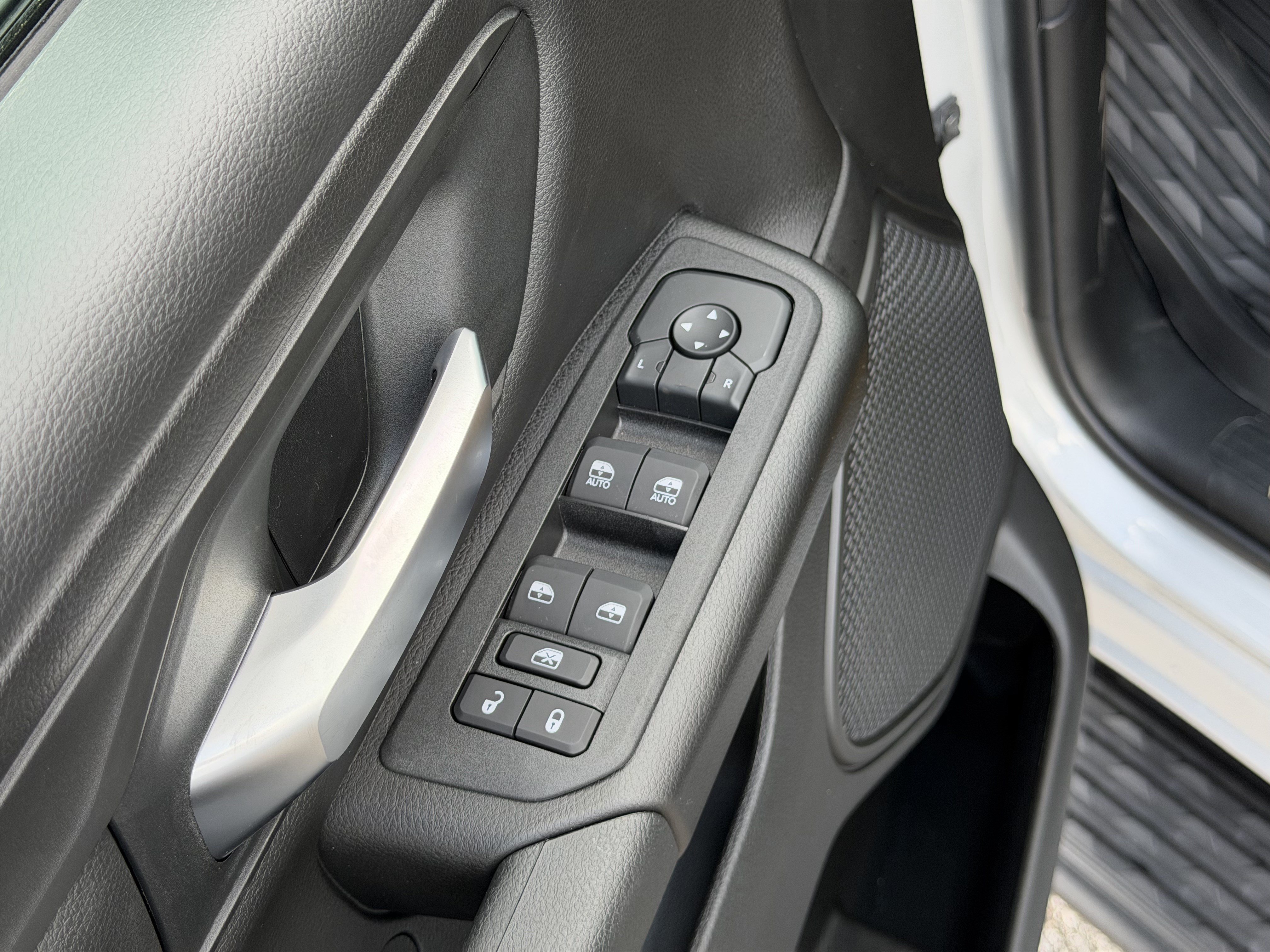 New 2026 RAM 1500 Warlock AWD/4WD image 15