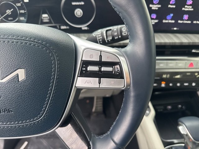 Used 2024 Kia Telluride SX Prestige w/ Towing Package image 16