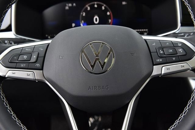 New 2026 Volkswagen Taos SE image 19