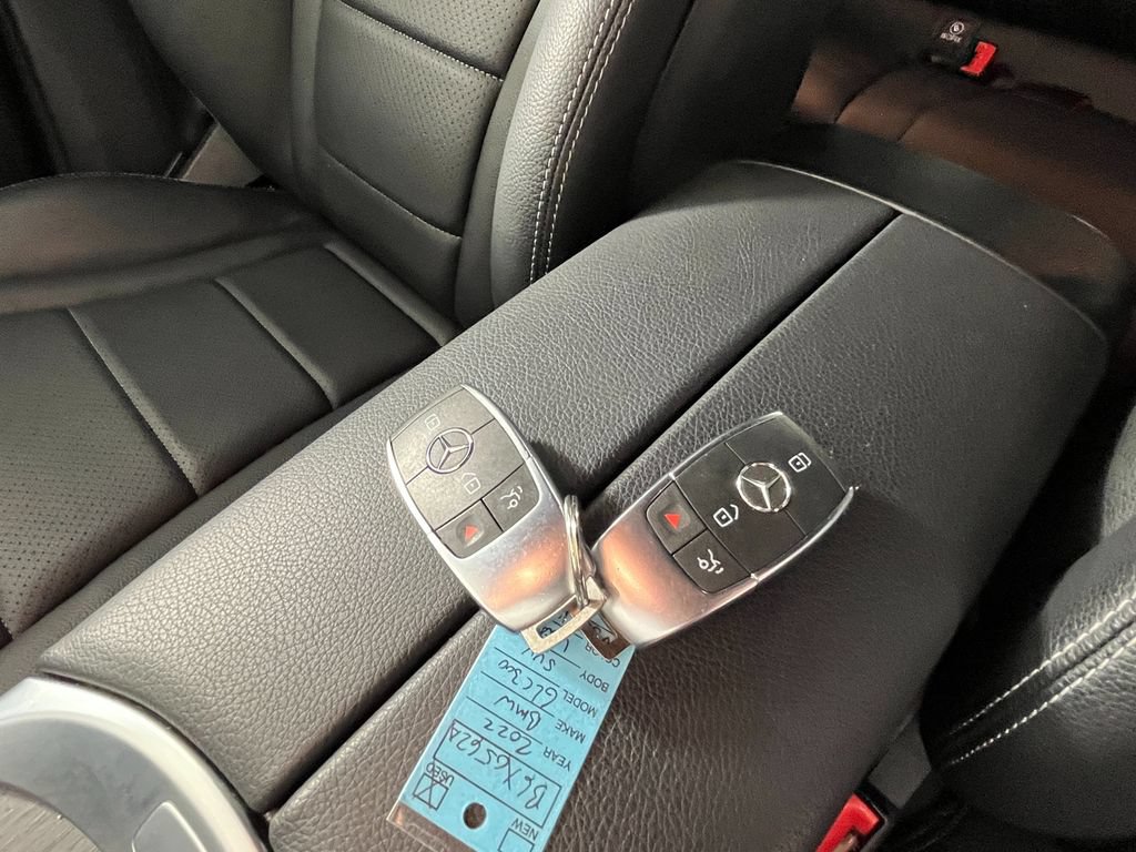 Used 2022 Mercedes-Benz GLC 300 4MATIC image 27