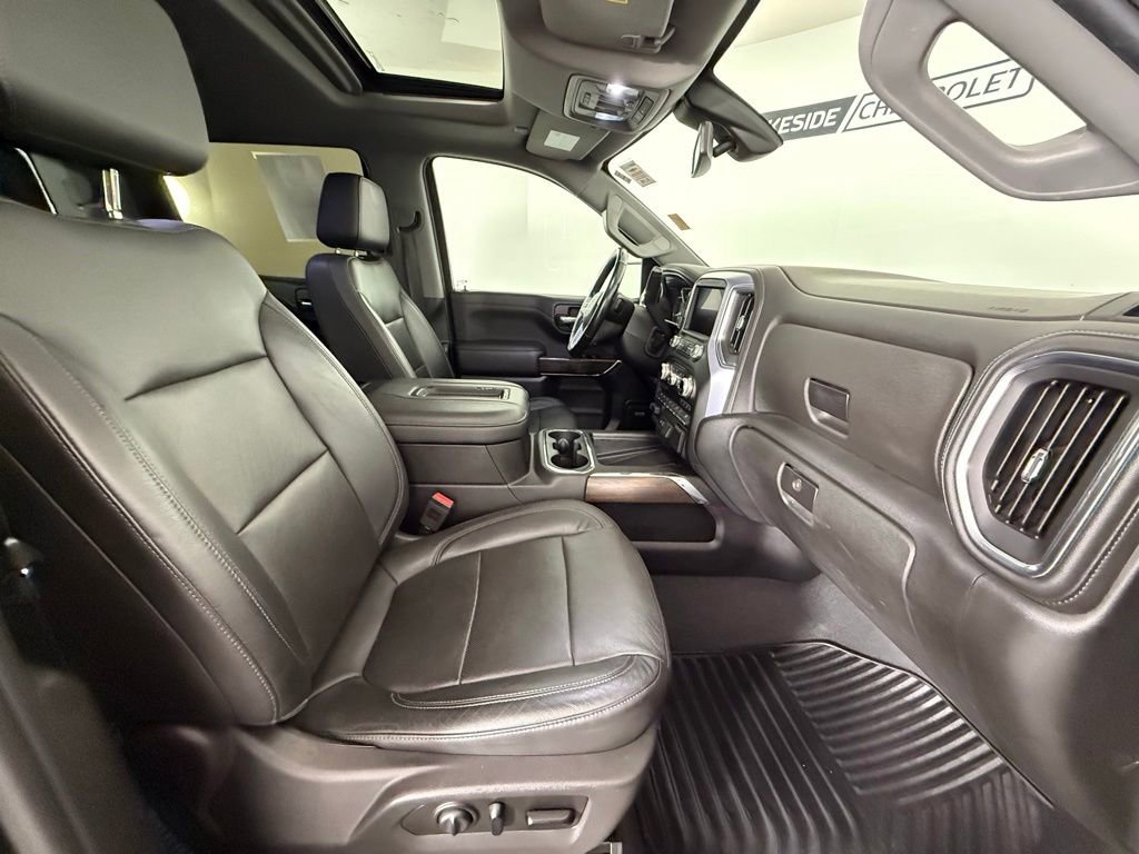 Used 2019 GMC Sierra 1500 SLT w/ SLT Premium Plus Package AWD/4WD image 18