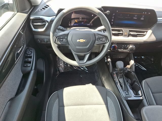 Used 2025 Chevrolet TrailBlazer LT AWD/4WD image 11