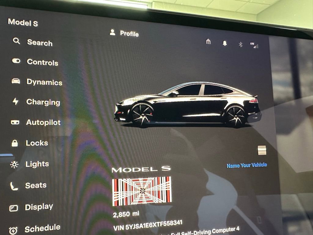 Used 2026 Tesla Model S Plaid AWD/4WD image 4