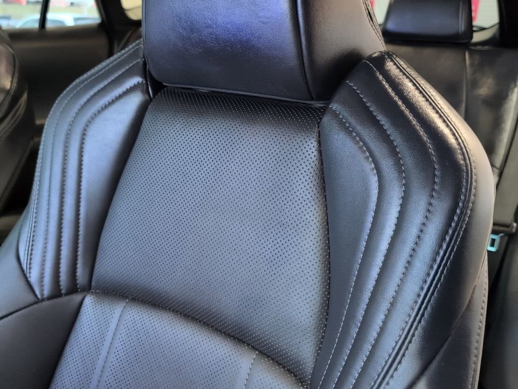 Certified 2023 Toyota Venza Limited image 16