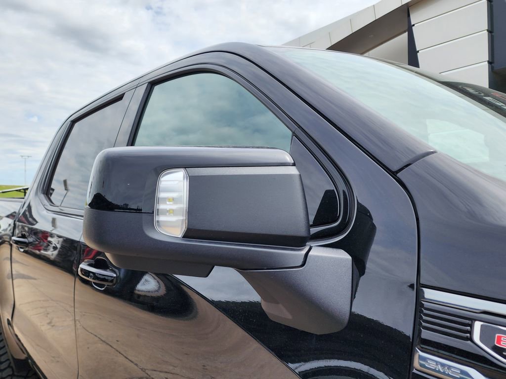New 2026 GMC Sierra 1500 AT4 w/ AT4 Premium Package AWD/4WD image 11