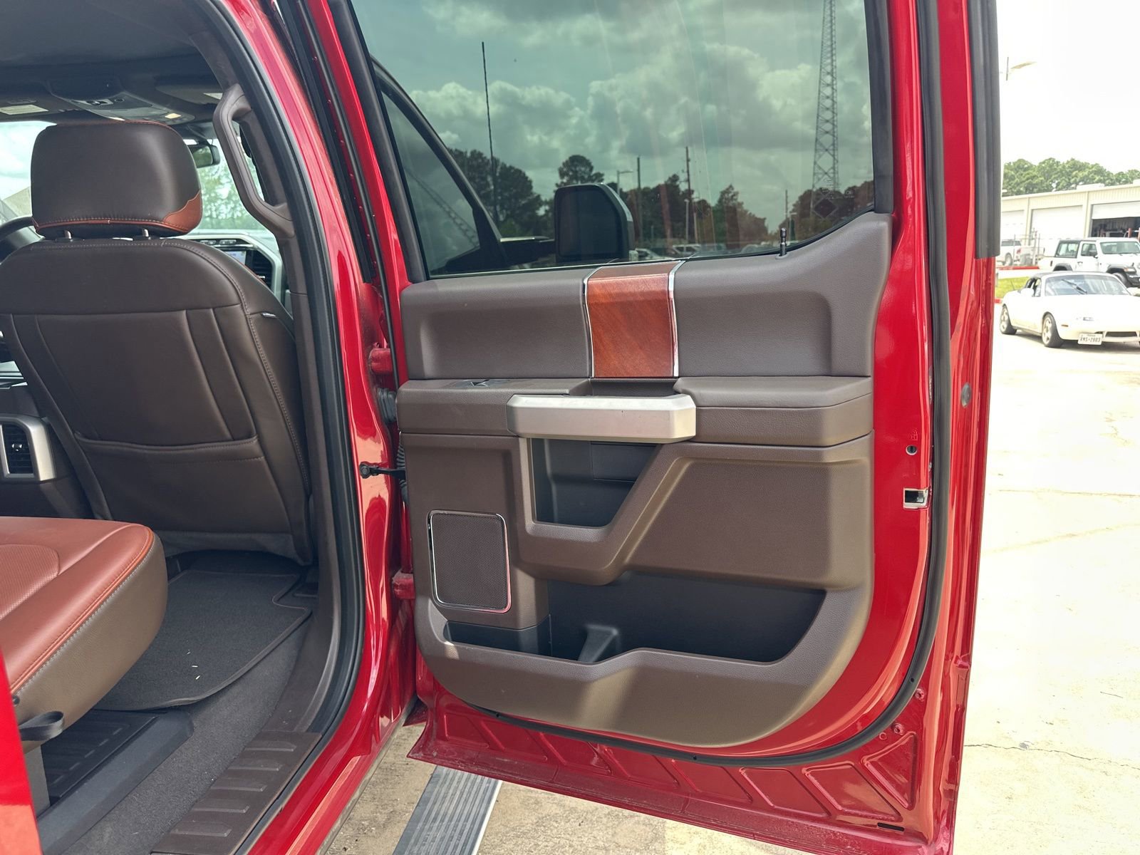 Used 2022 Ford F450 King Ranch w/ King Ranch Ultimate Package image 15