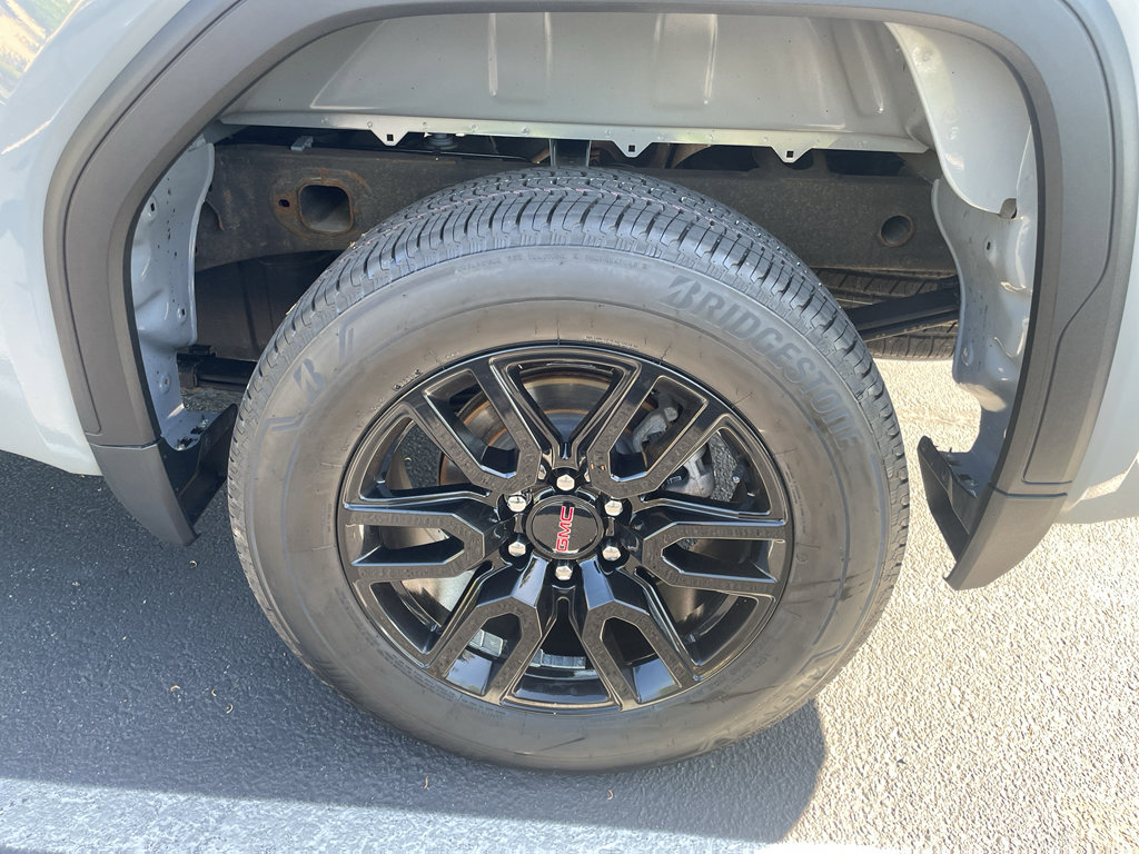 Used 2024 GMC Sierra 1500 Elevation AWD/4WD image 16