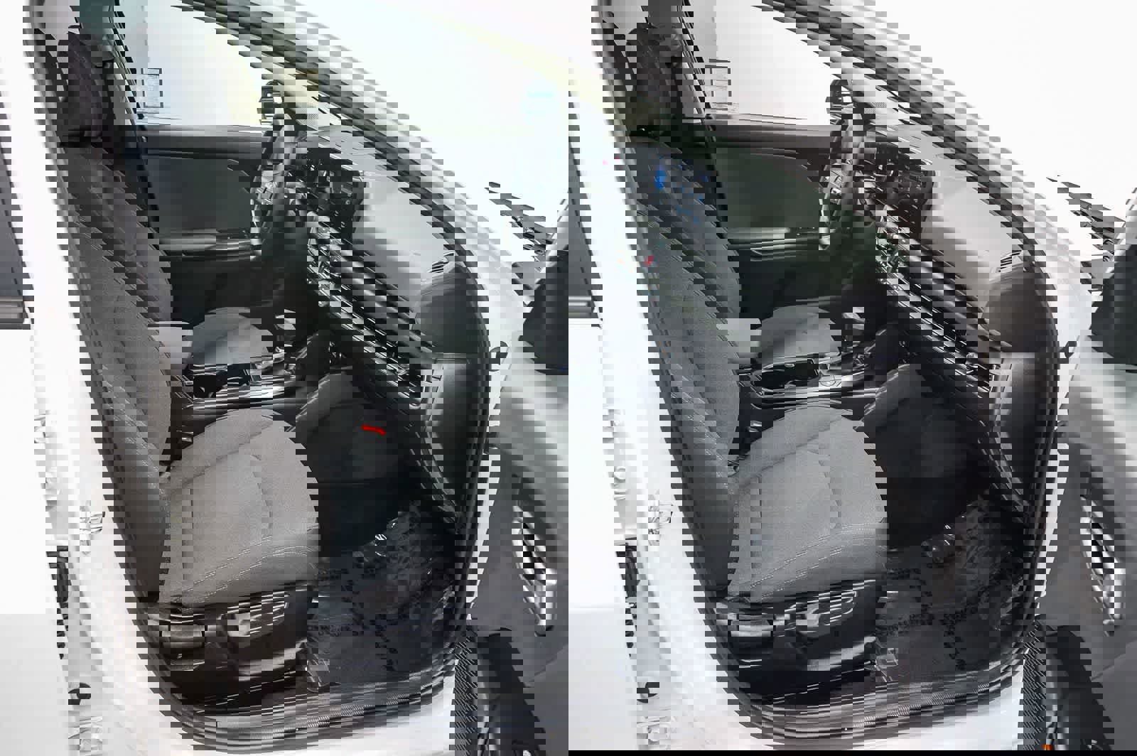 Used 2025 Kia K4 LXS image 16