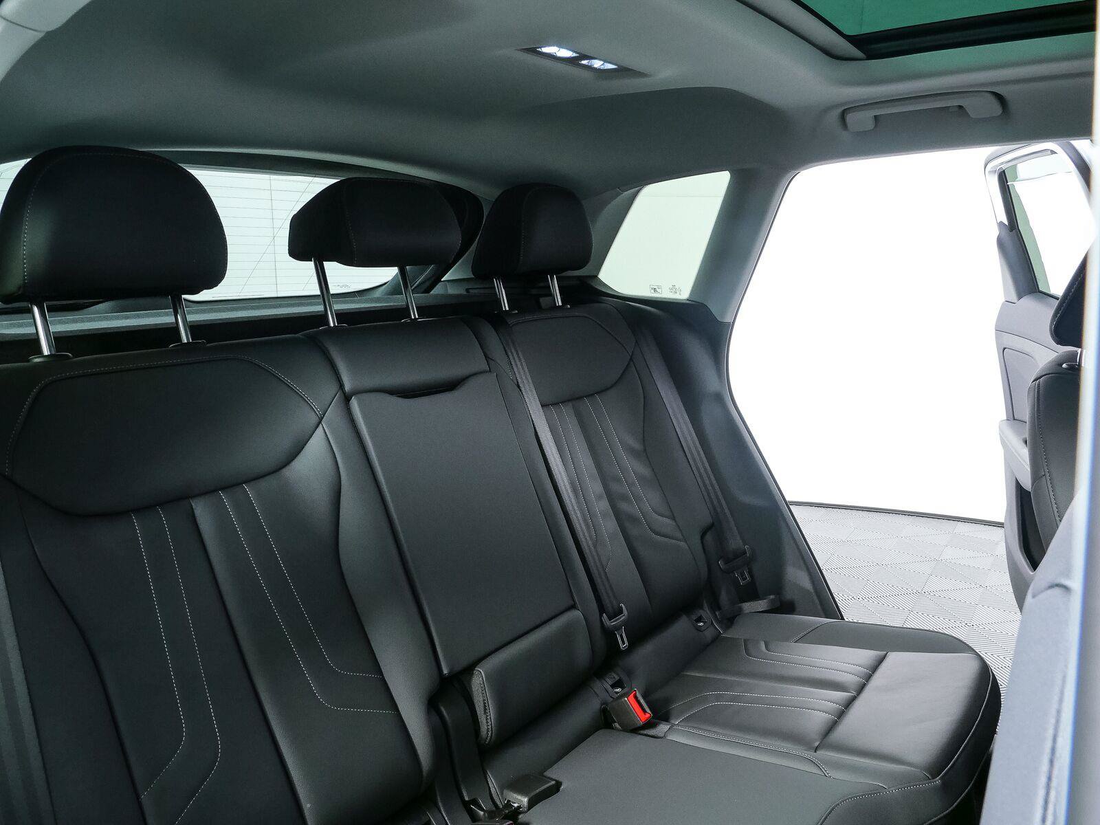 New 2026 Audi Q3 quattro 2.0T AWD/4WD image 23