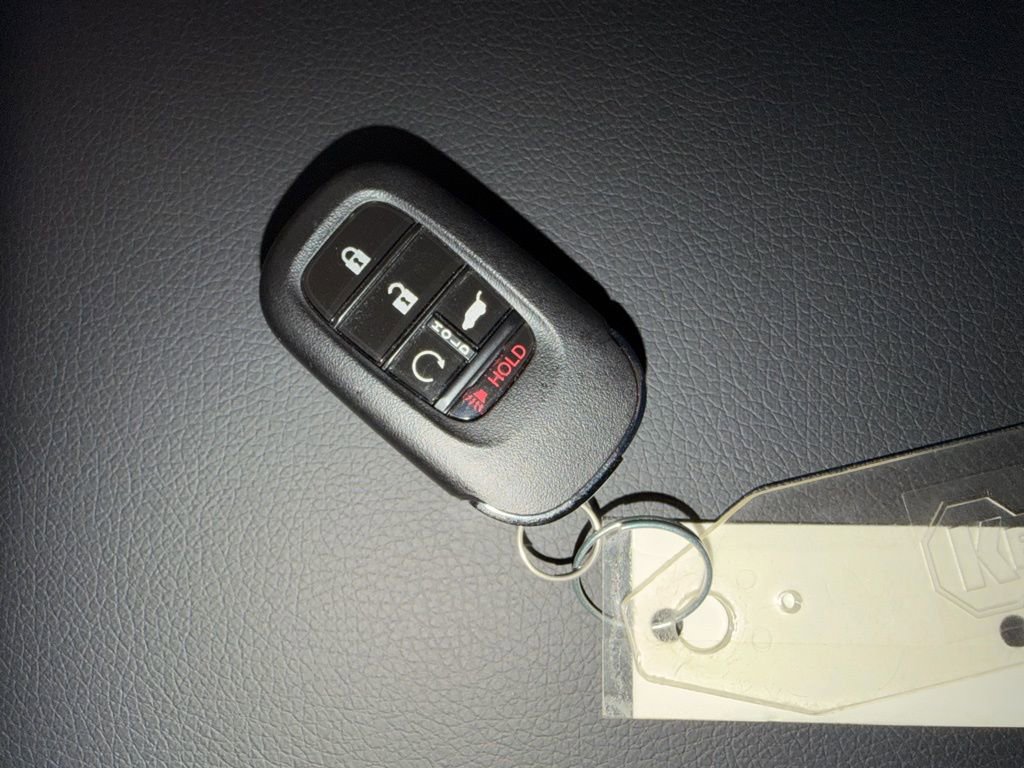 New 2026 Honda Pilot Touring image 14