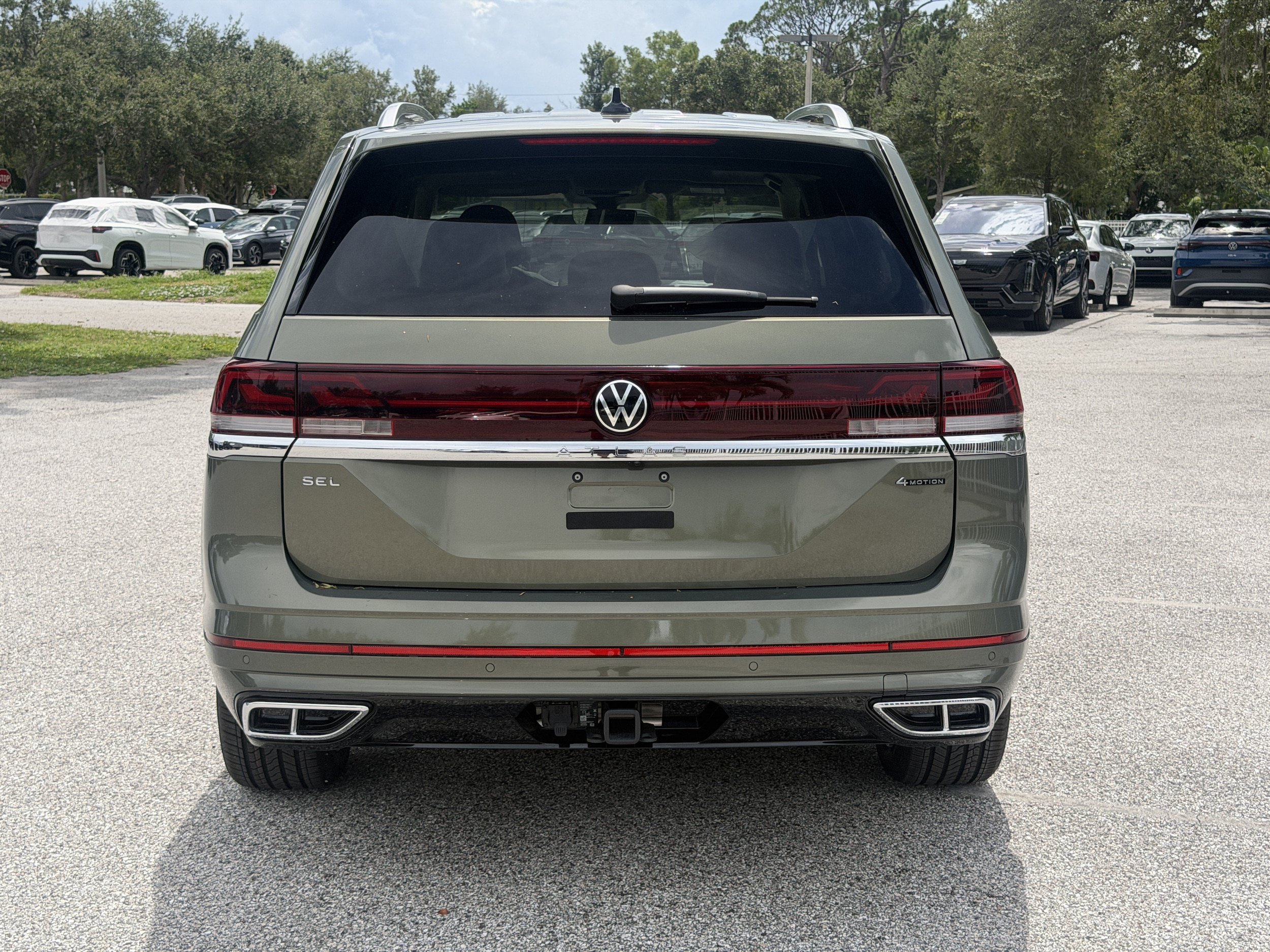 New 2026 Volkswagen Atlas SEL Premium R-Line AWD/4WD image 6