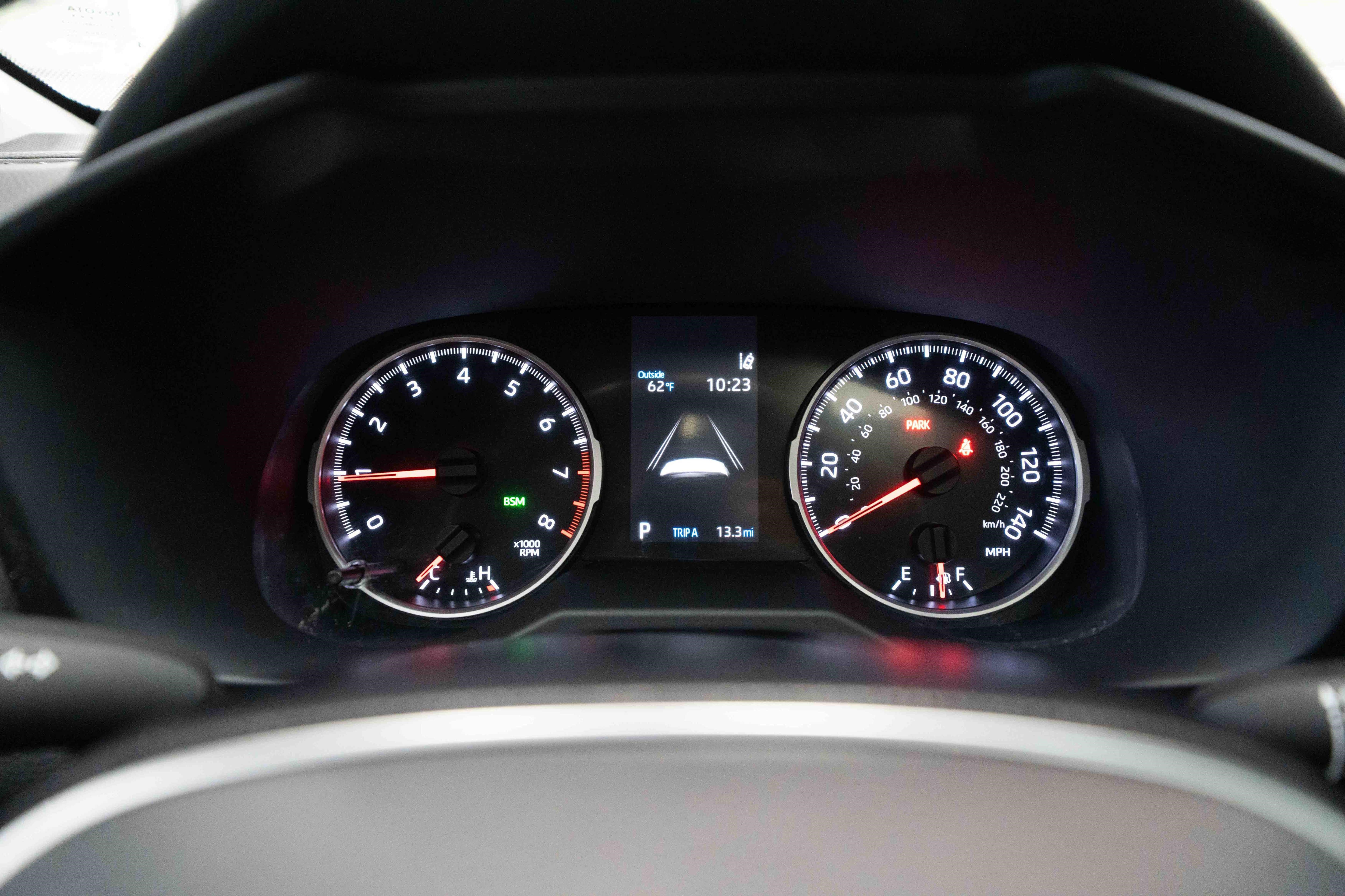 Certified 2020 Toyota RAV4 XLE Premium AWD/4WD image 17