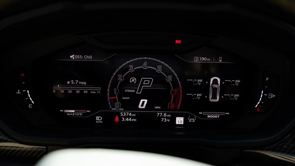 Used 2023 Lamborghini Urus Performante AWD/4WD image 18